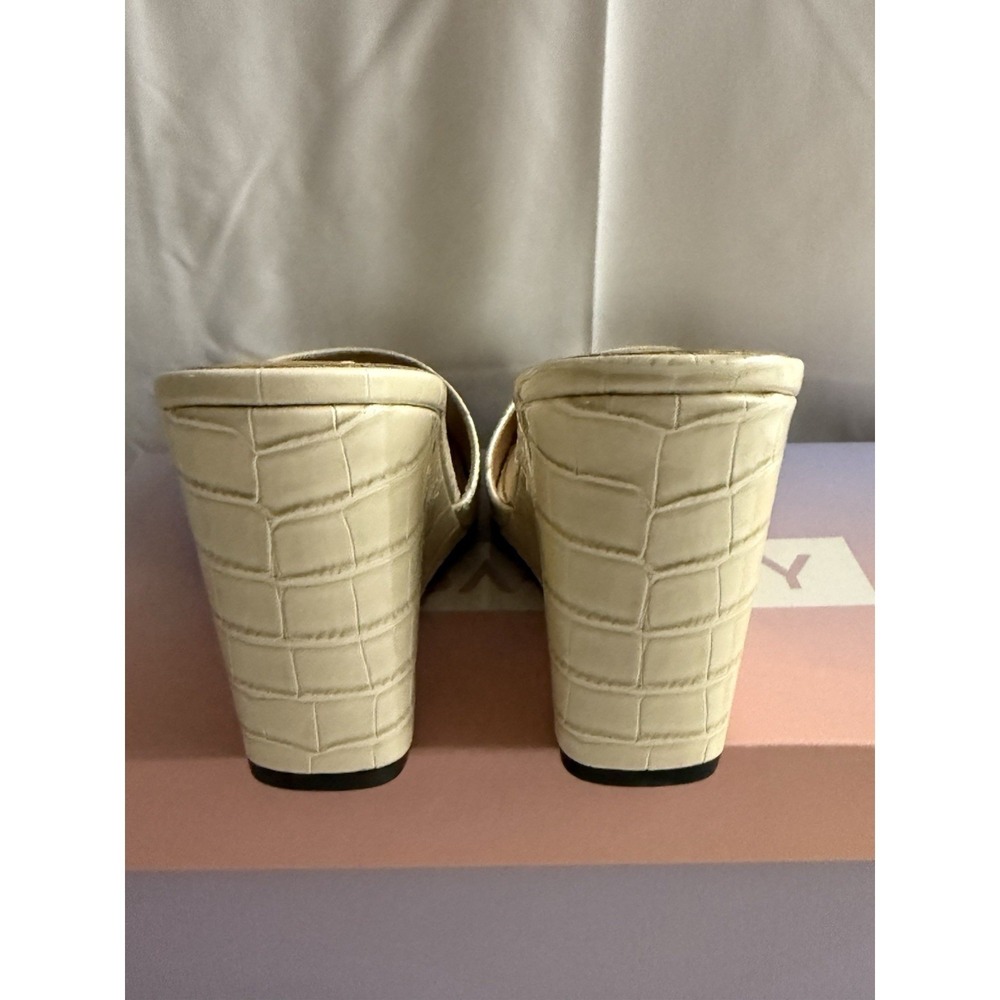 Lisa Vicky Adore-V Croco Wedge Sandals Womens 8.5 M Cream Corcodile Croco - Picture 6 of 16
